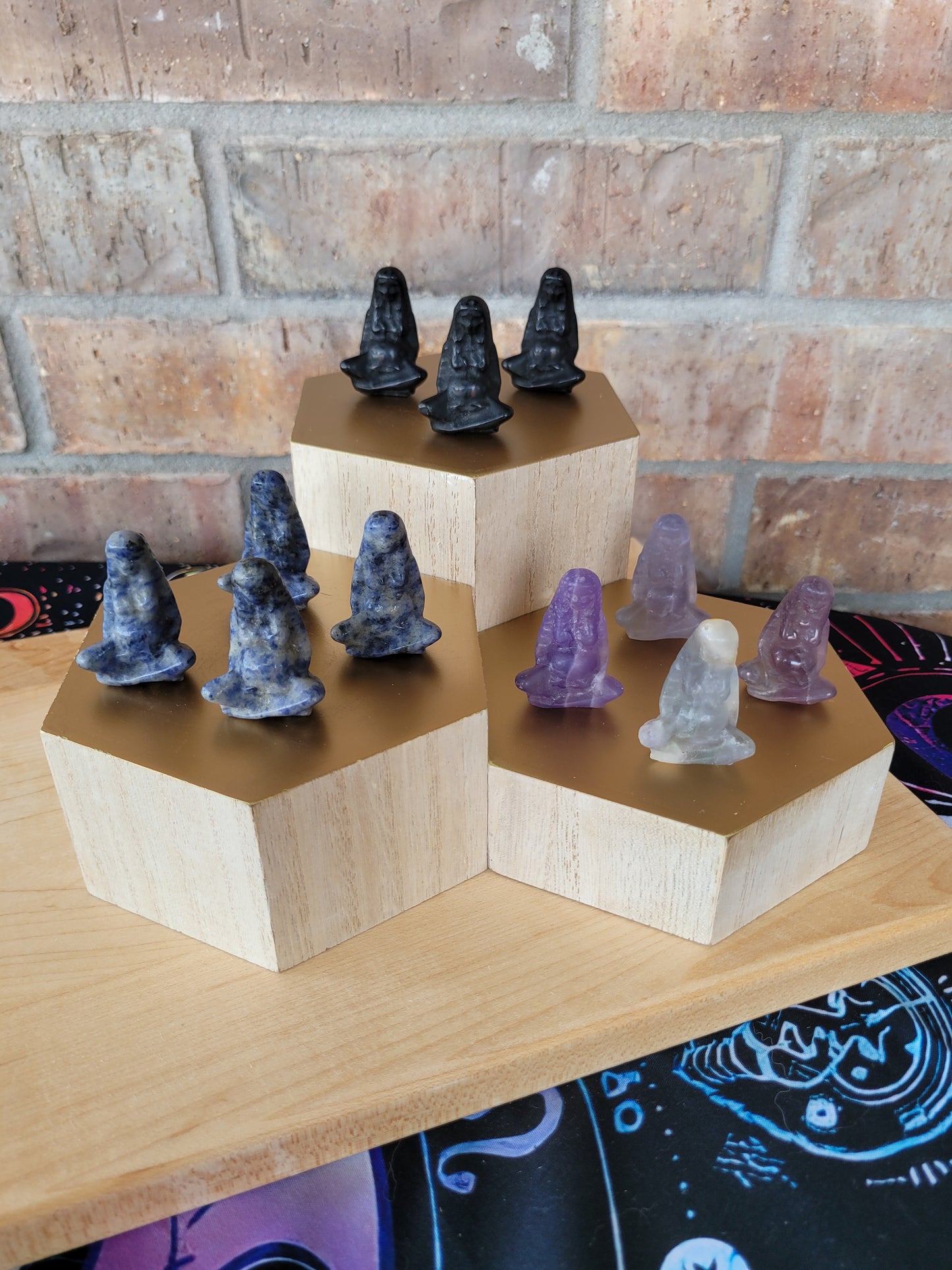 Small mother earth carvings