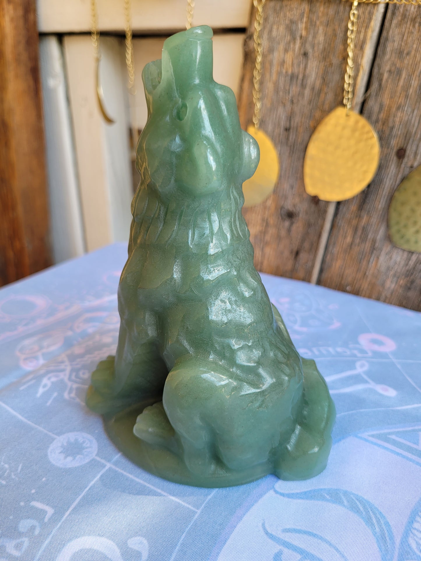 Green Aventurine Wolf carving