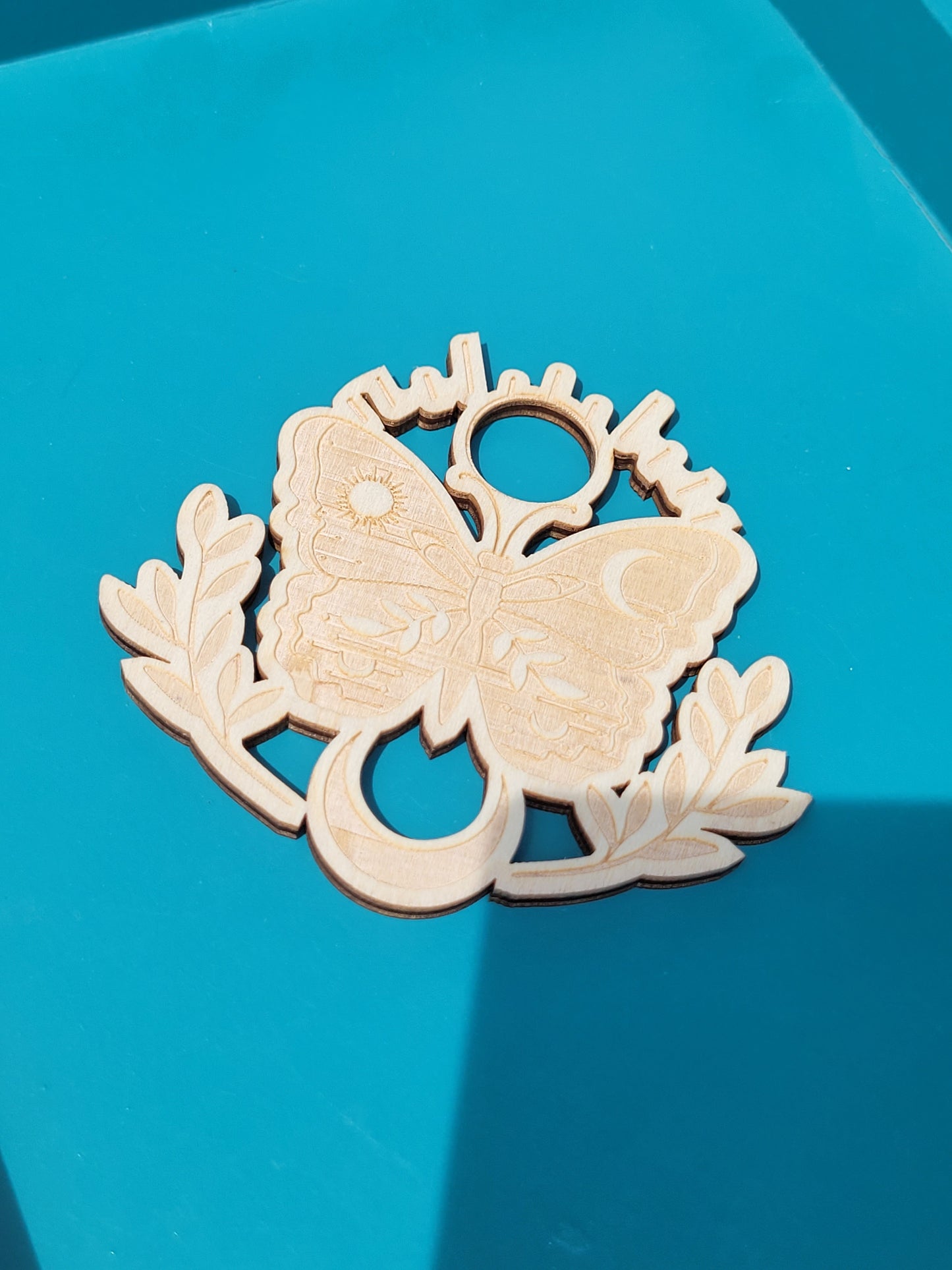 Wooden Butterfly Sphere Stand