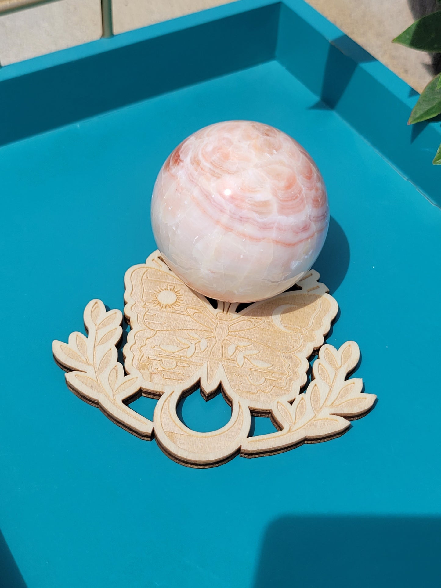 Wooden Butterfly Sphere Stand