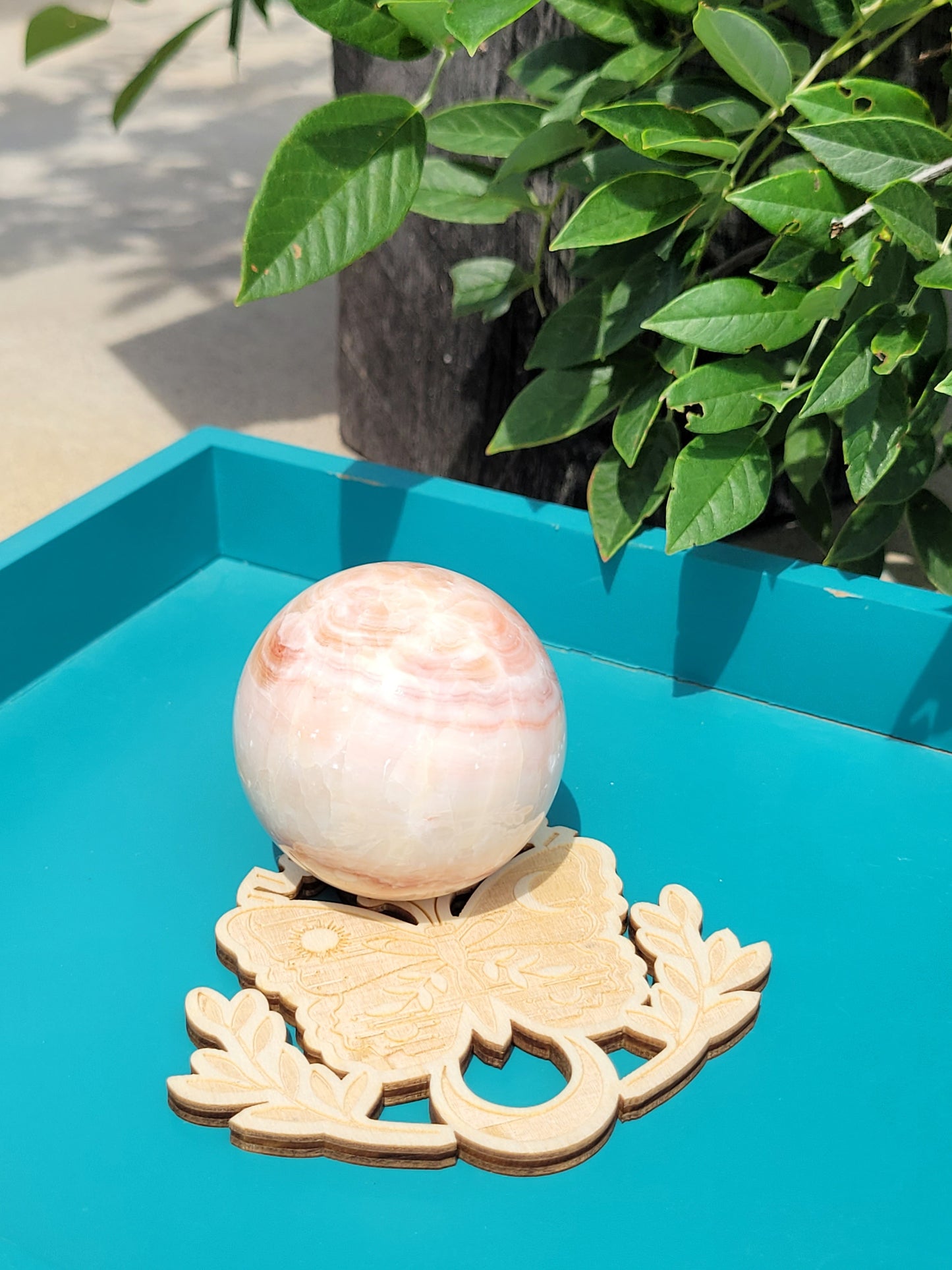 Wooden Butterfly Sphere Stand