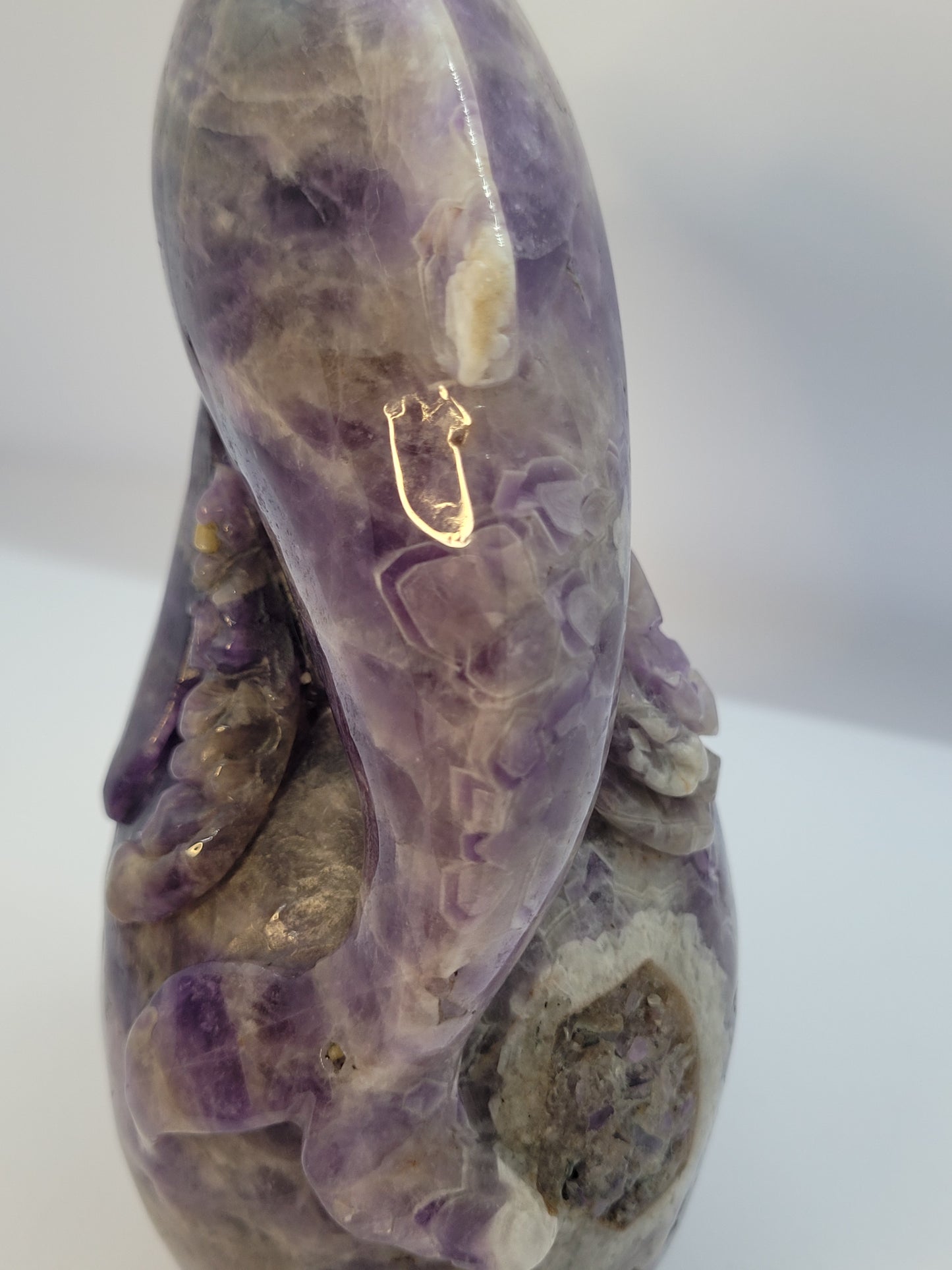 Dream Amethyst Skull/Dolphin carving