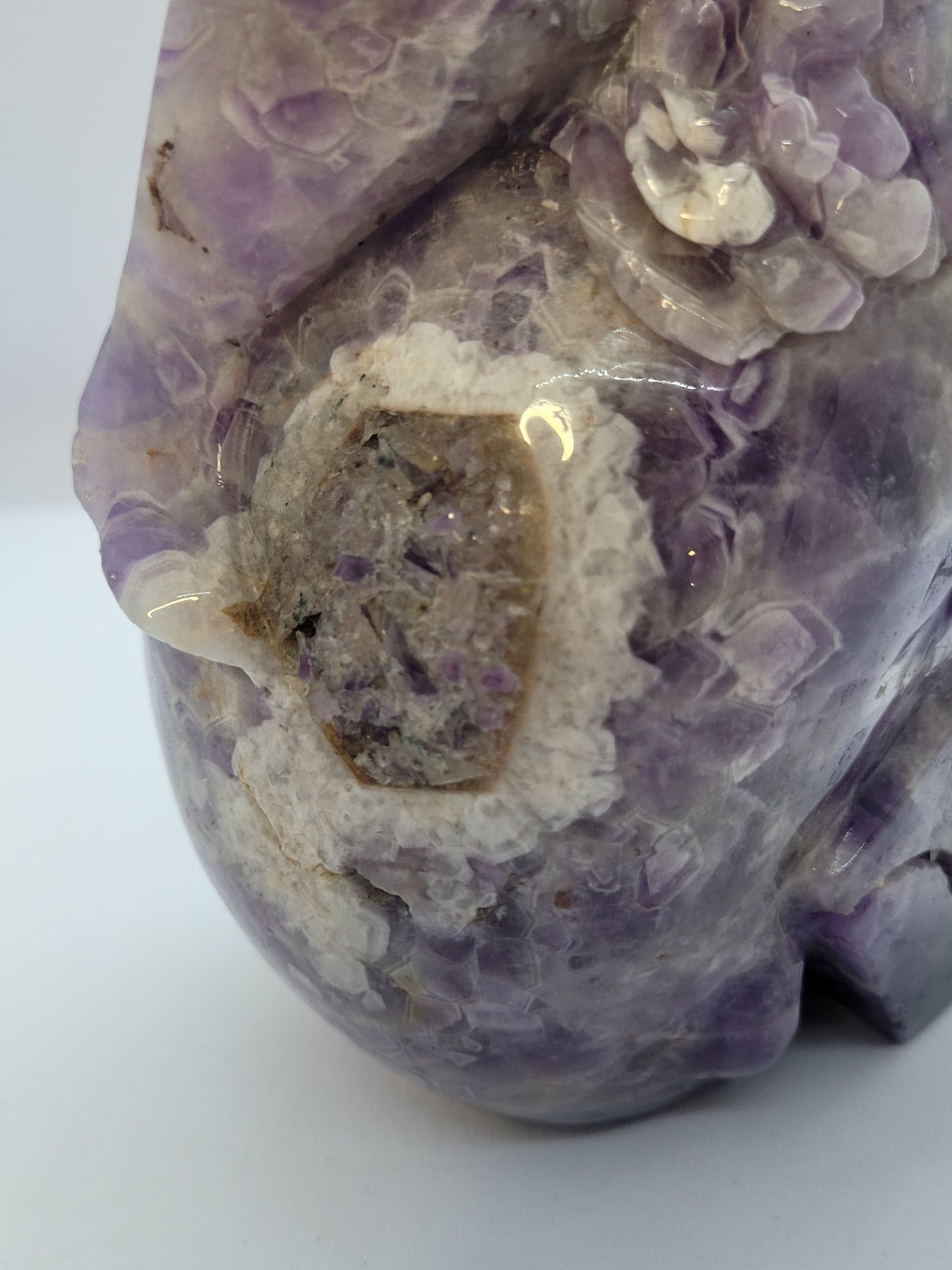 Dream Amethyst Skull/Dolphin carving