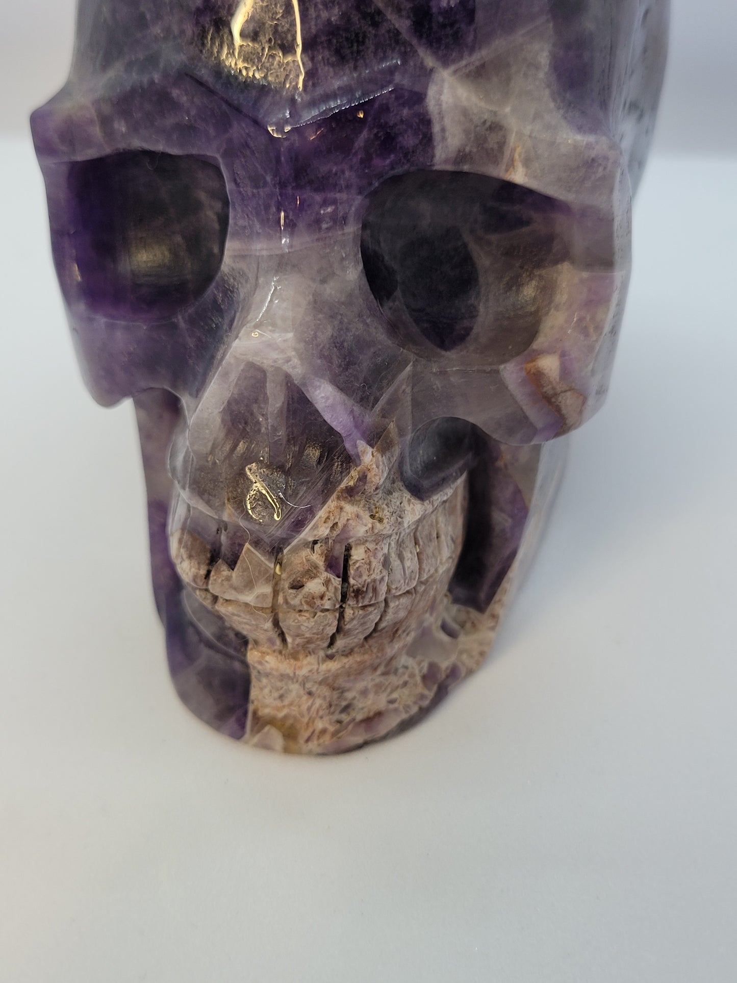 Dream Amethyst Skull/Dolphin carving