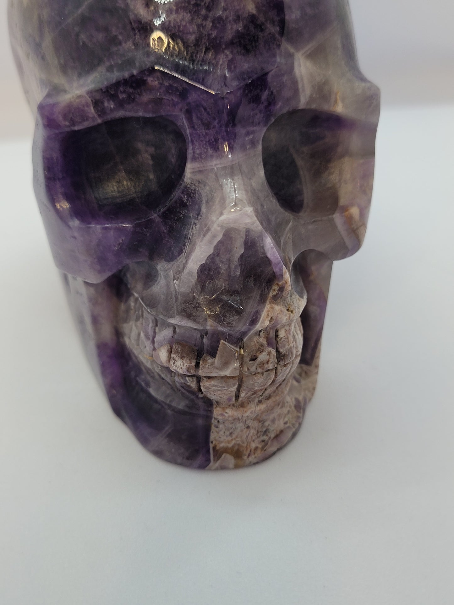 Dream Amethyst Skull/Dolphin carving