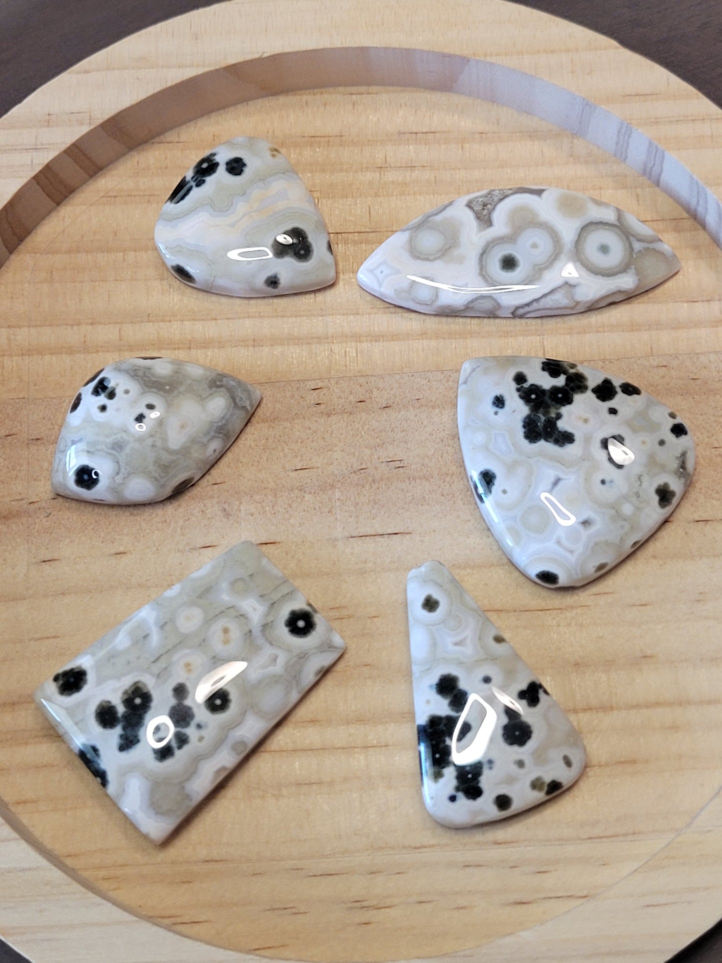 White & Green Ocean Jasper Cabs