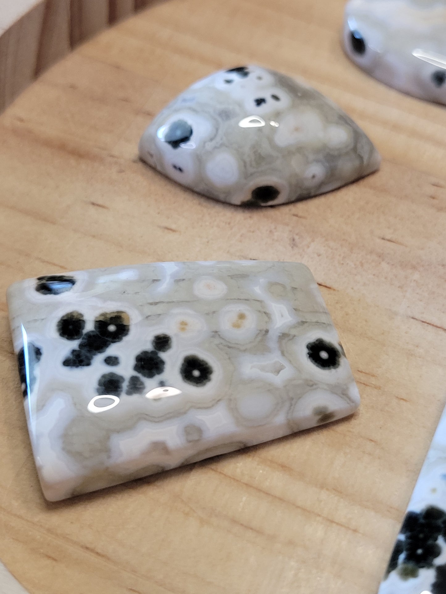 White & Green Ocean Jasper Cabs