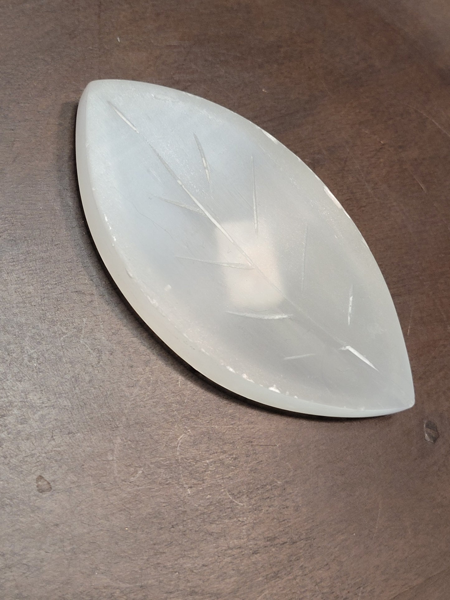 Satin Spar Leaf Dish/Tray
