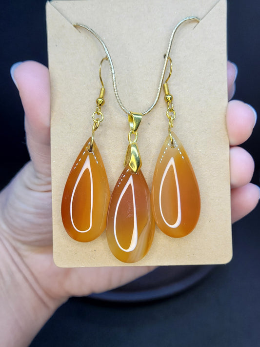 Carnelian Earrings/Necklace Set - Gold