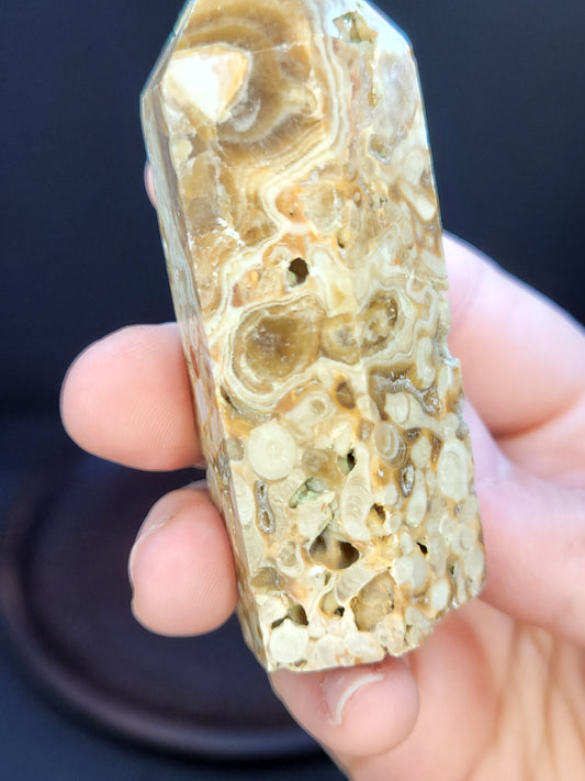 Amber Calcite tower - small