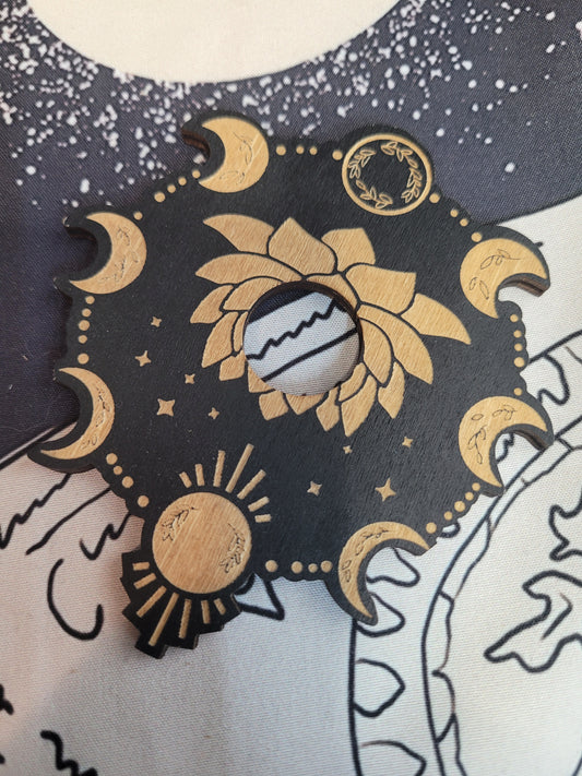 Black Moon phase / Lotus sphere stand