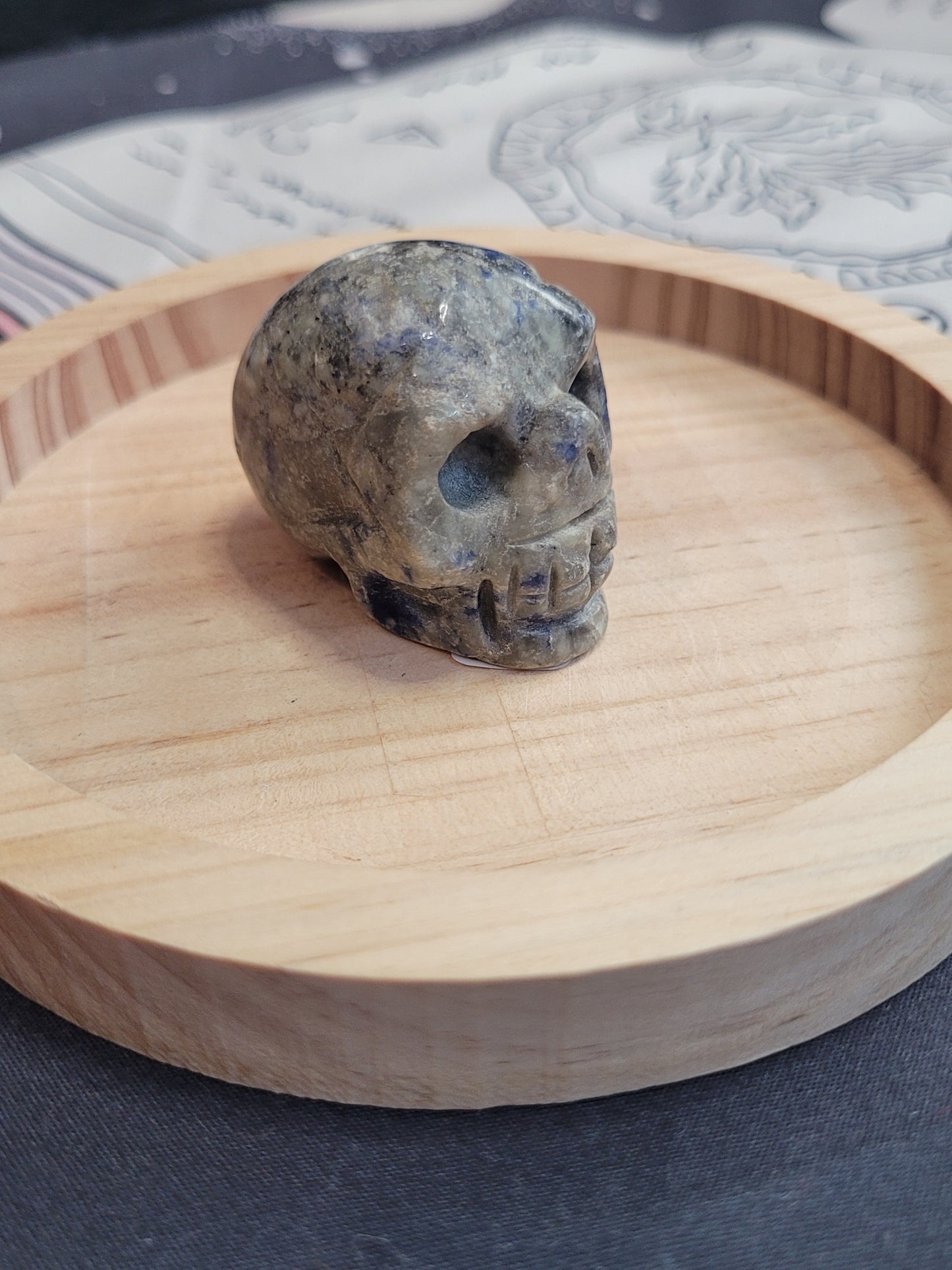 Sodalite Skull - Small - misfit