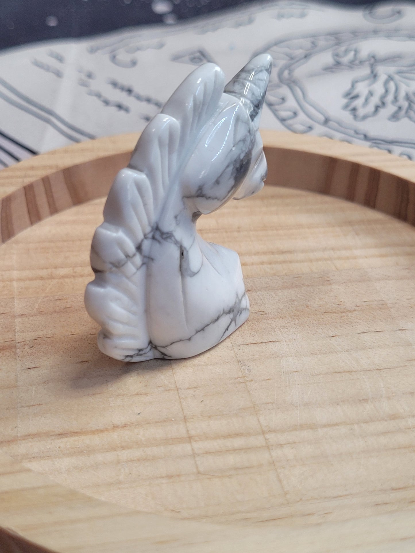Howlite Unicorn - Small