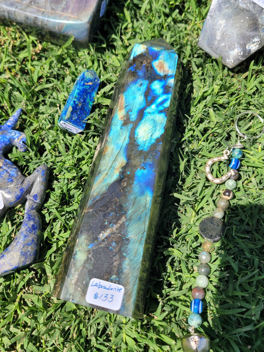 Labradorite Tower - XL - Hexagonal