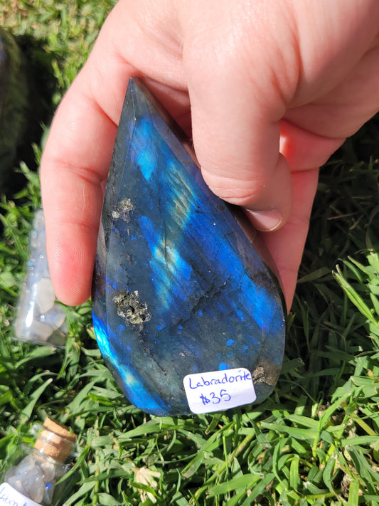 Labradorite Teardrop - small - flashy