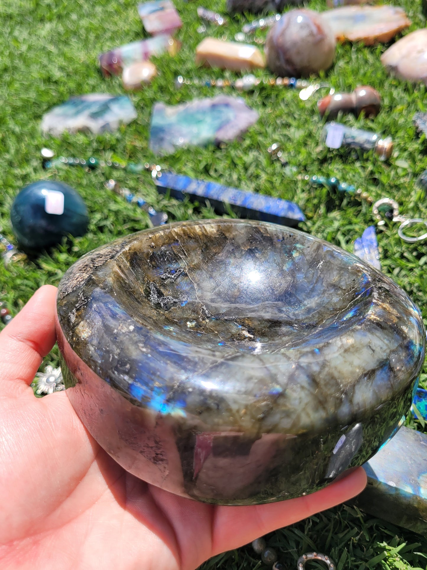 Round Dark Labradorite Bowl - LG - Heavy